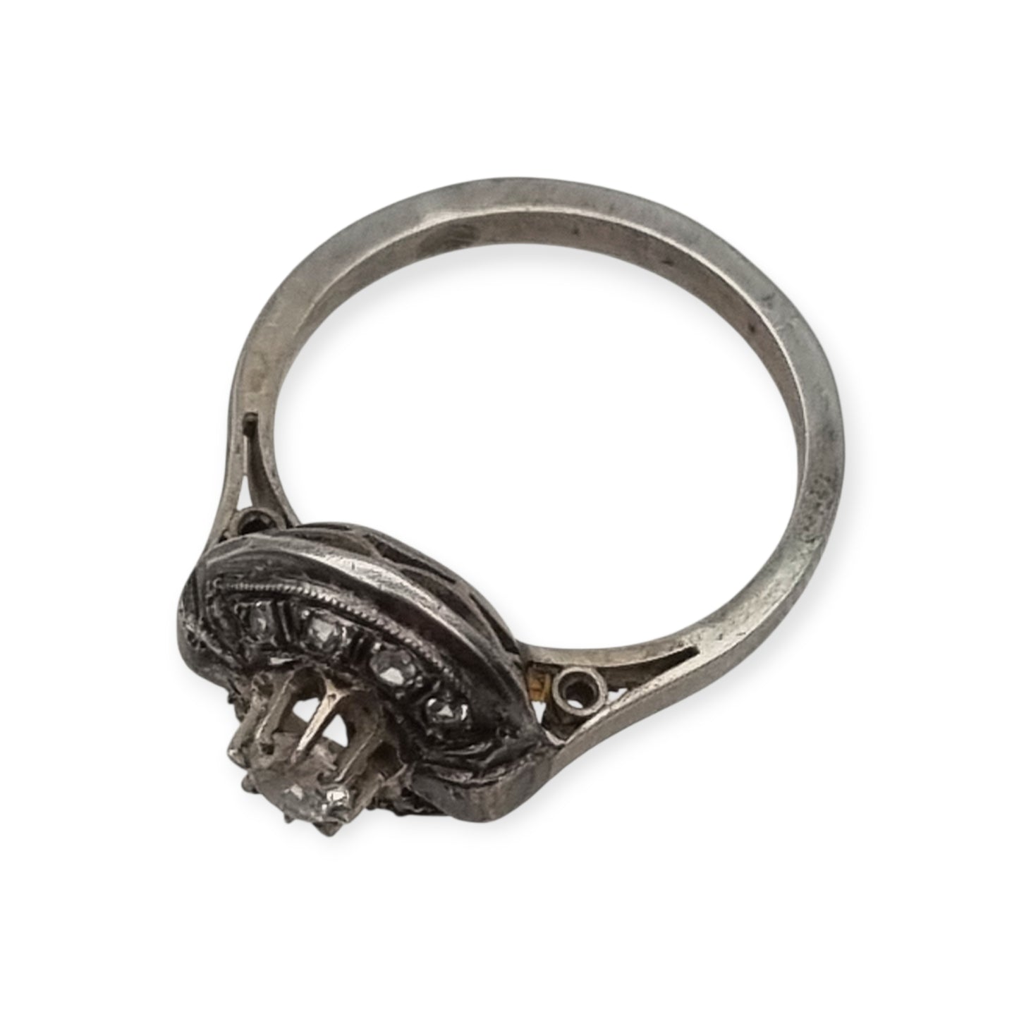 Anillo Art Déco francés en plata testada con cristal central y estrás, joyería vintage circa 1925–1950
