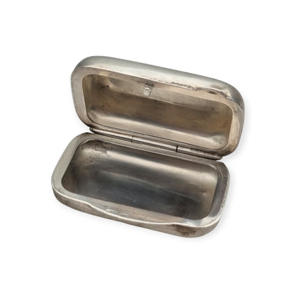 Caja de bolsillo antigua en plata 800, grabado floral de inspiración Art Nouveau, Europa continental, ca. 1900–1935