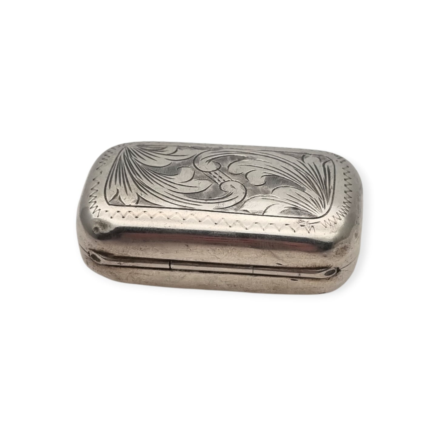 Caja de bolsillo antigua en plata 800, grabado floral de inspiración Art Nouveau, Europa continental, ca. 1900–1935