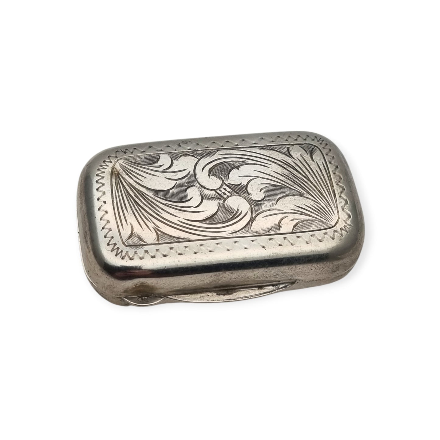 Caja de bolsillo antigua en plata 800, grabado floral de inspiración Art Nouveau, Europa continental, ca. 1900–1935