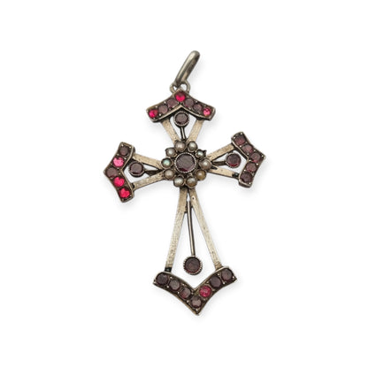 Cruz victoriana de plata con granates, pedrería y perlas, Renaissance Revival, ca. 1890–1900