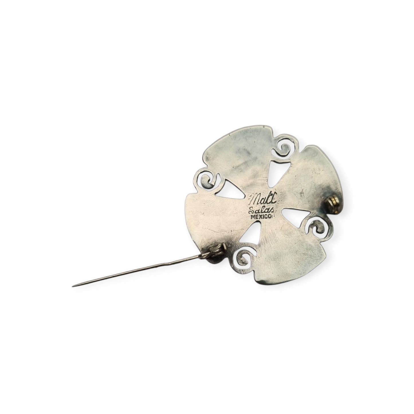 Broche cruciforme mexicano MATL SALAS en plata con turquesa, coral y amatista, joyería de autor, ca. 1960