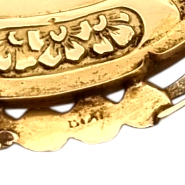 Saint Thérèse of Lisieux Medallion in 18K Two-Tone Gold, Art Deco Floral Religious Pendant, c. 1925–1940