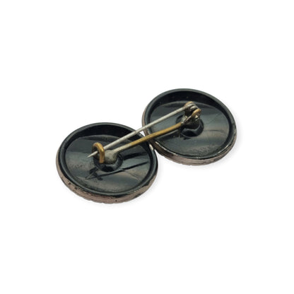 Art Deco two-tone double clip brooch, Charleston era, circa 1925–1935