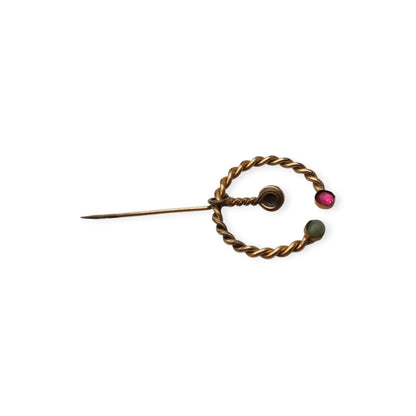 Historicism penannular fibula brooch in gilded metal, handcrafted, ca. 1940–1960