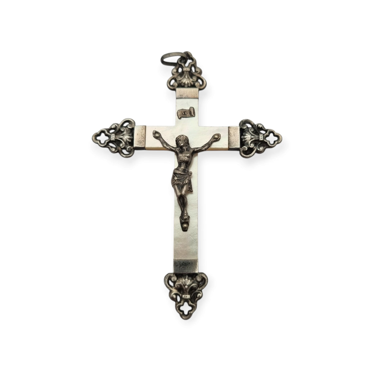Crucifijo antiguo de plata y nácar, Art Nouveau neogótico, ca. 1910-1920