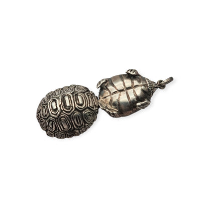 Vintage silver pendant with articulated turtle, Spain, 1970s-80s