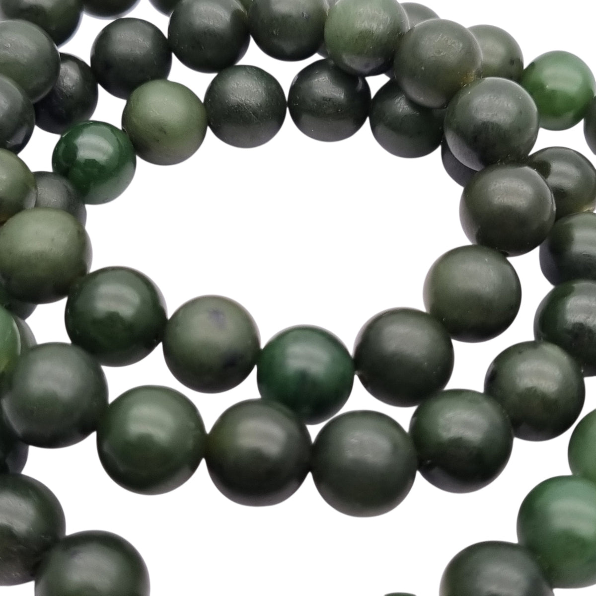 Long vintage nephrite green jade necklace with spherical beads Circa 1950