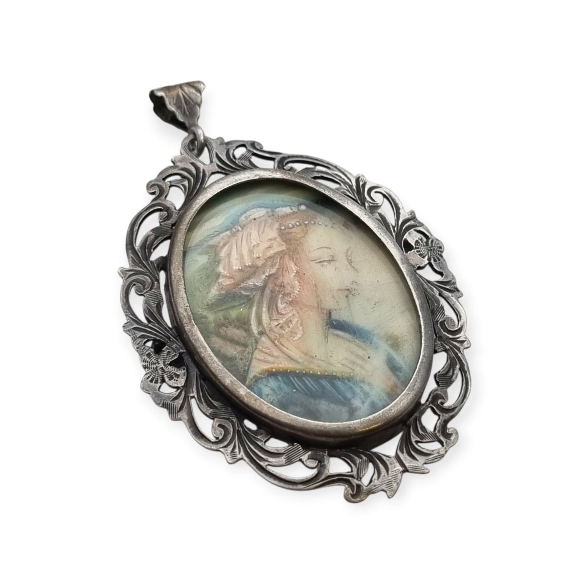 Broche colgante Art Nouveau de plata 800 con miniatura de dama y marco floral, Europa, ca. 1900–1930