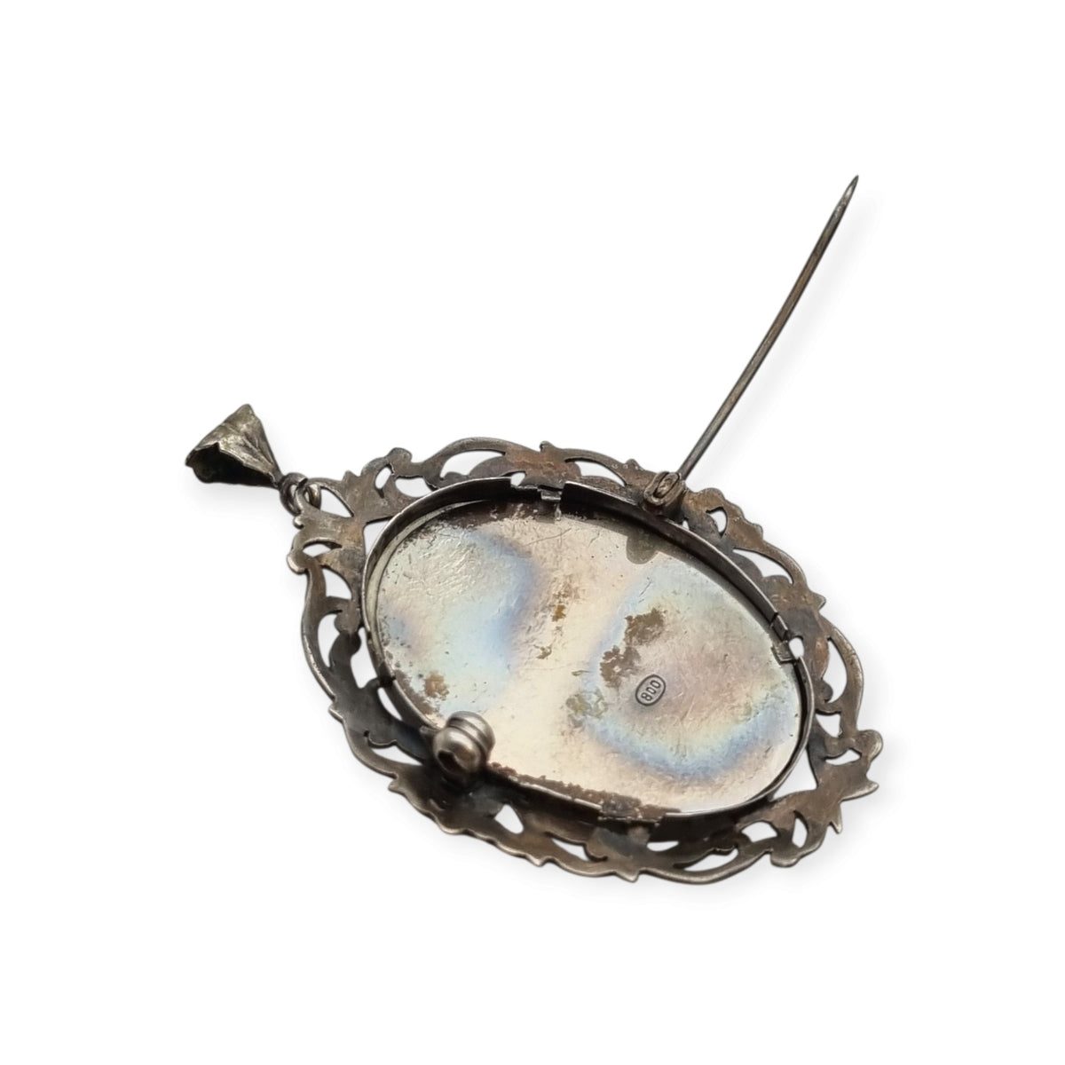 Broche colgante Art Nouveau de plata 800 con miniatura de dama y marco floral, Europa, ca. 1900–1930