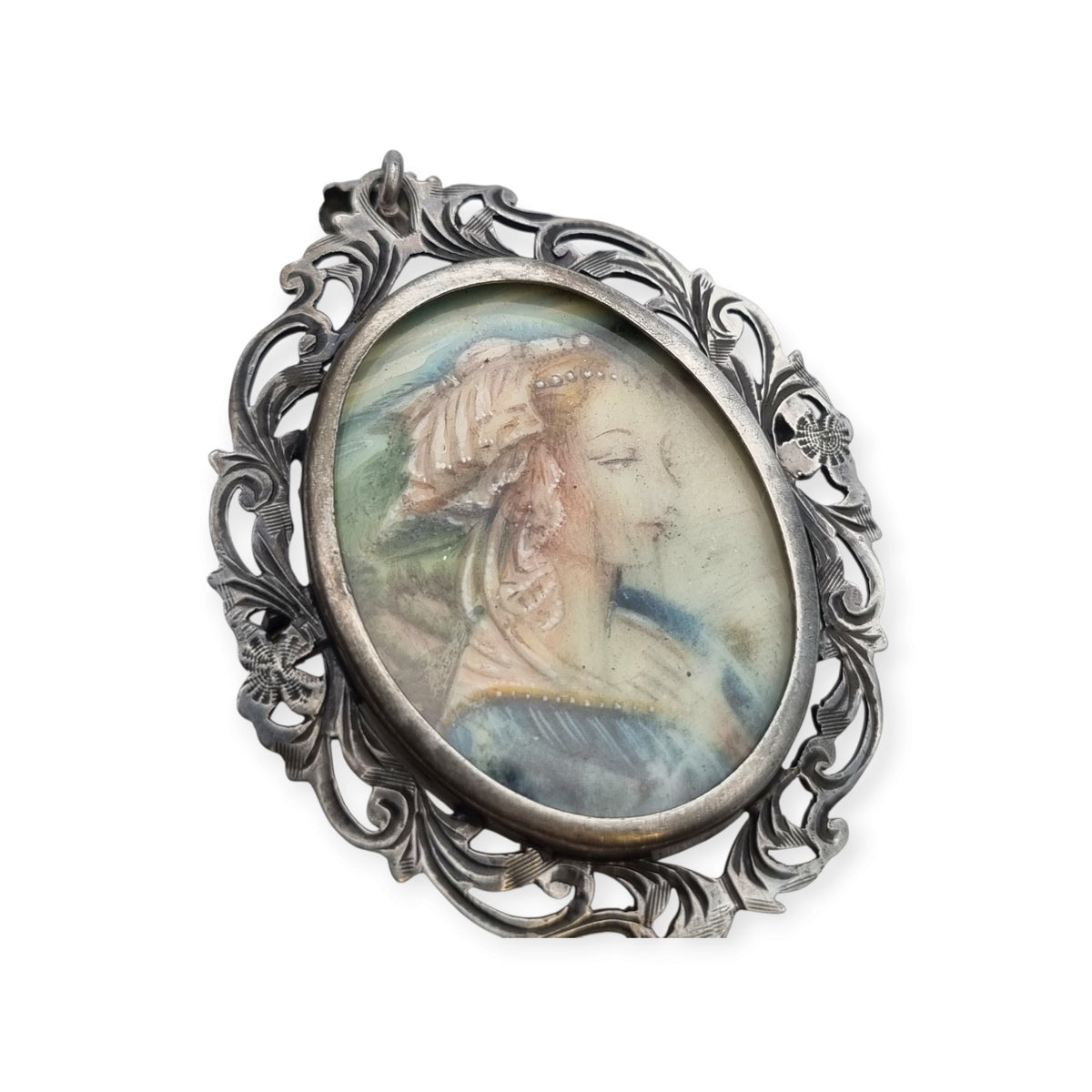 Broche colgante Art Nouveau de plata 800 con miniatura de dama y marco floral, Europa, ca. 1900–1930