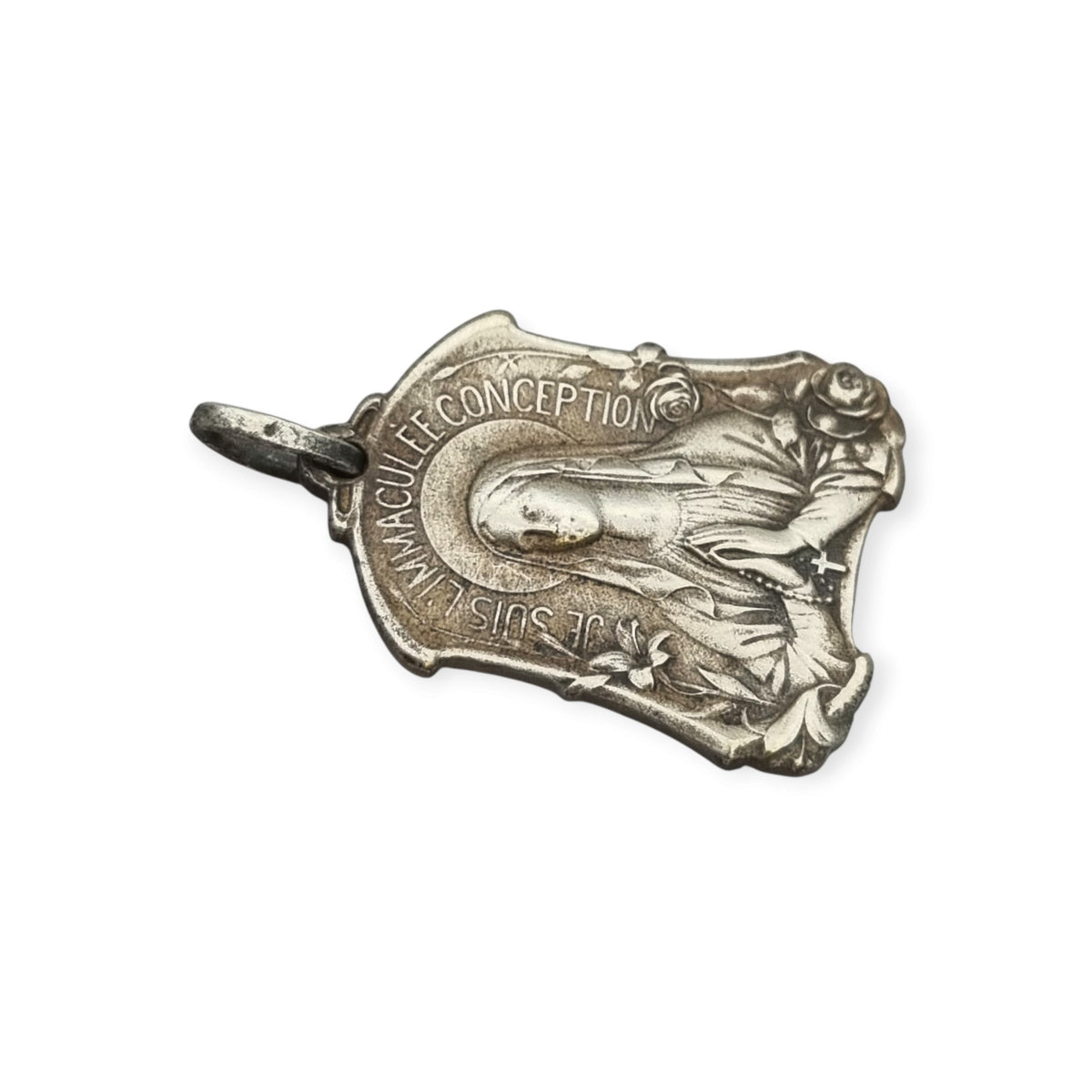 Medalla religiosa antigua Art Nouveau de la Virgen de Lourdes e Inmaculada Concepción con flores, Francia, ca. 1900–1930
