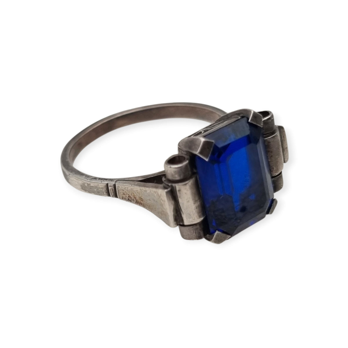 Vintage Art Deco silver ring with a faceted blue stone, Europe, ca. 1930–1940