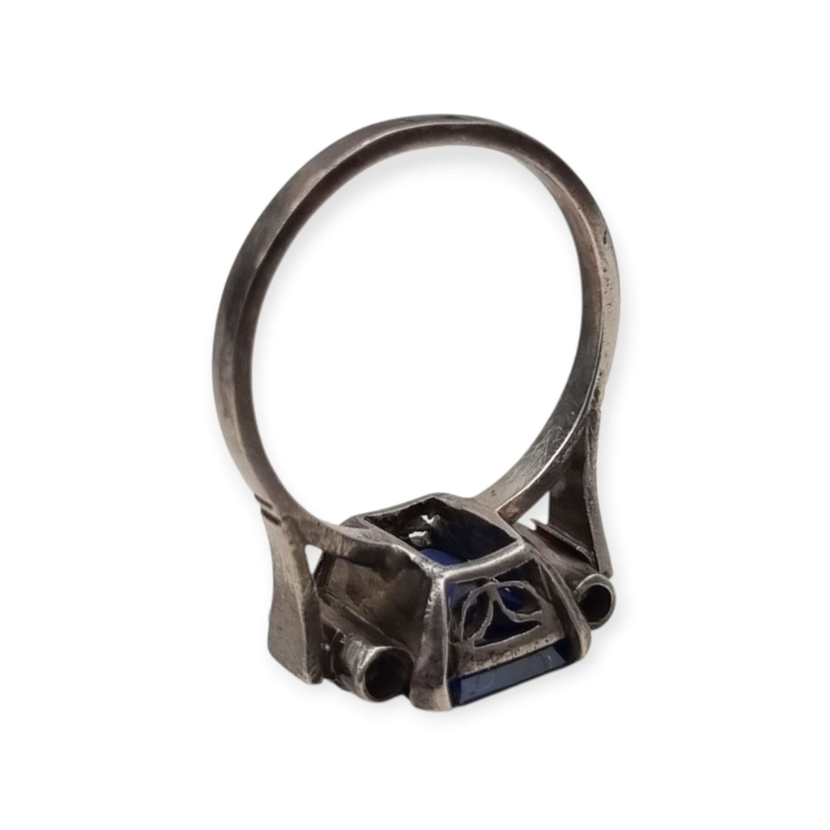 Vintage Art Deco silver ring with a faceted blue stone, Europe, ca. 1930–1940