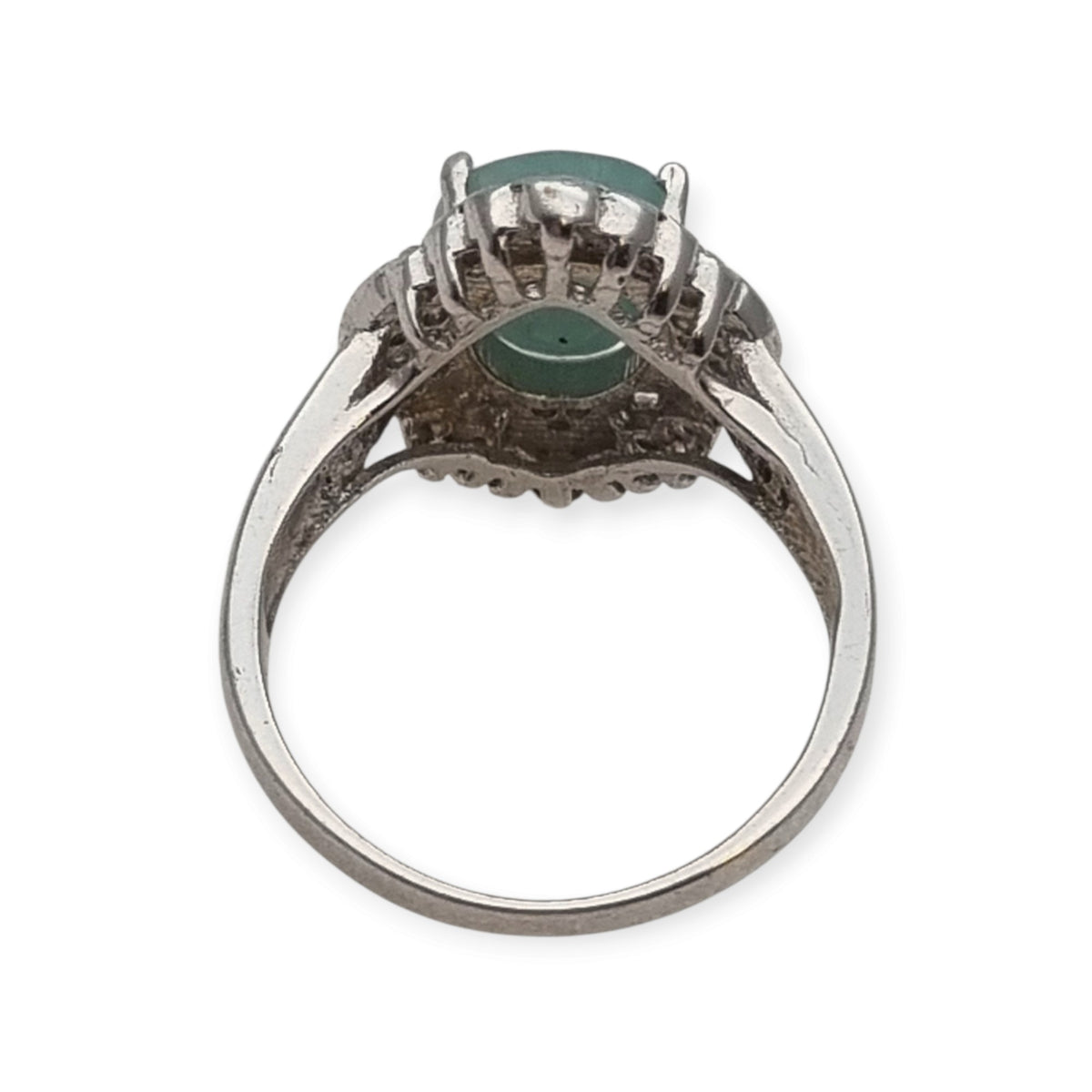 Anillo vintage de cóctel tipo Art Déco, plata con piedra verde y halo tipo marquesa, España, ca. 1980–1990