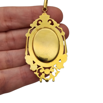 French Marius Legros Art Nouveau gold-plated locket with floral engraving circa 1910
