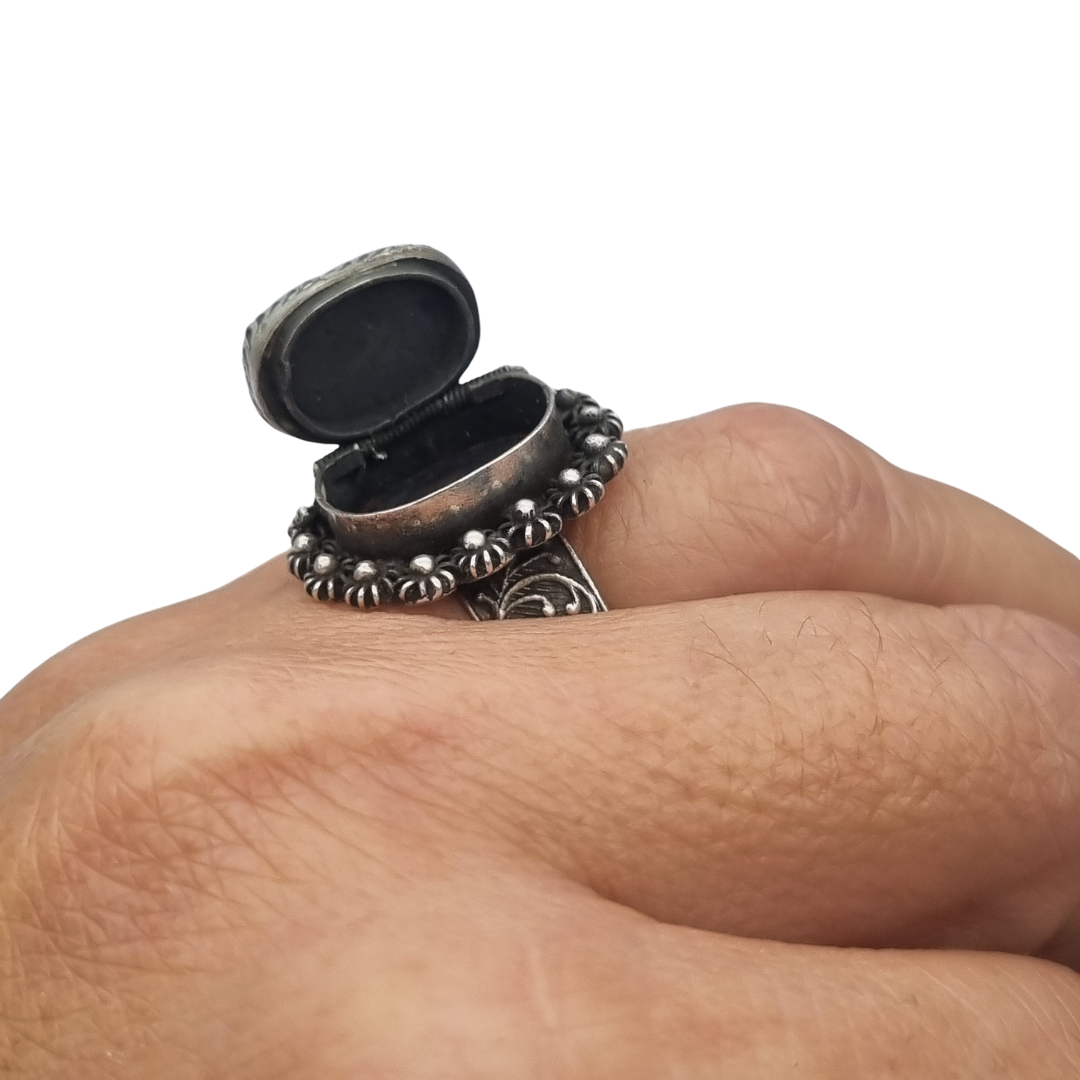 Egyptian poison or locket ring in silver with turquoise scarab, circa 1960