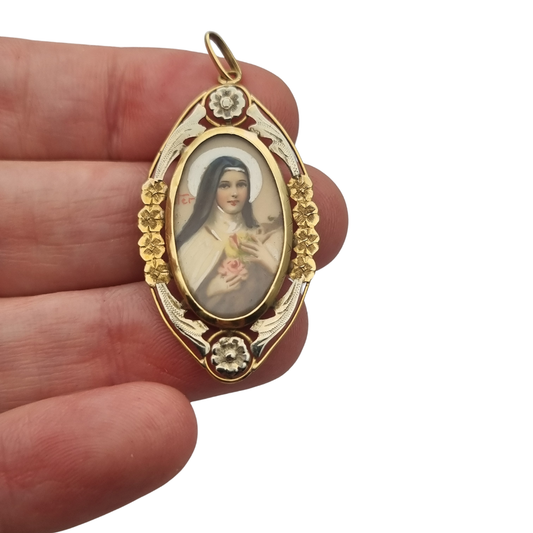 Saint Thérèse of Lisieux Medallion in 18K Two-Tone Gold, Art Deco Floral Religious Pendant, c. 1925–1940