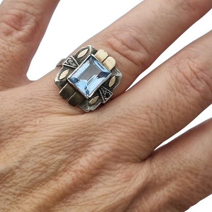 Catalan Art Deco silver and gold-plated ring with aquamarine blue glass, circa 1930