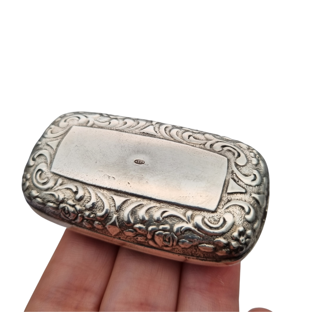 925 silver snuff box, Victorian-inspired, floral decoration, Europe, 20th century