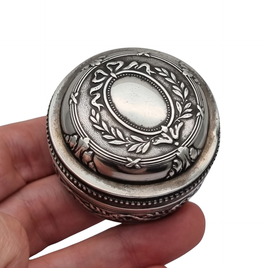 Antique French Belle Époque silver box, attributed to Robert Isral & Cie, ca. 1910