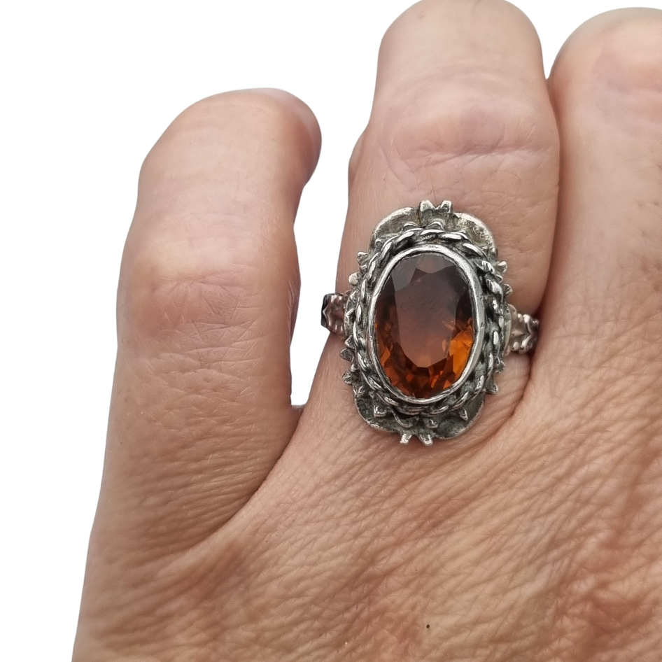 1950s-1960s silver ring with cognac-colored faceted crystal and ornamental design