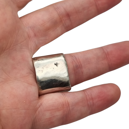 Brutalist silver ring Wide Purabanda silver with a sculptural and organic design, 20th century