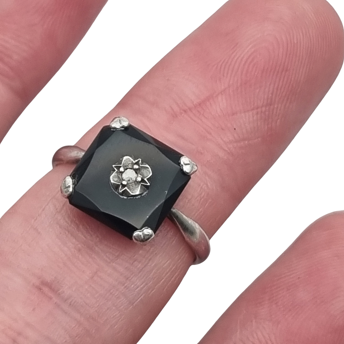 Anillo antiguo Art Déco de plata, ónix negro y topacio, circa 1920-1935