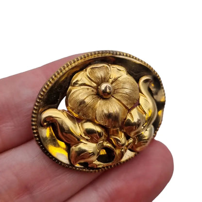 Broche victoriano floral dorado antiguo ideal para regalar. - LaBizarreSusu