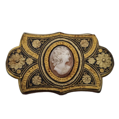 Broche damasquinado antiguo de oro toledano con camafeo los años 40.