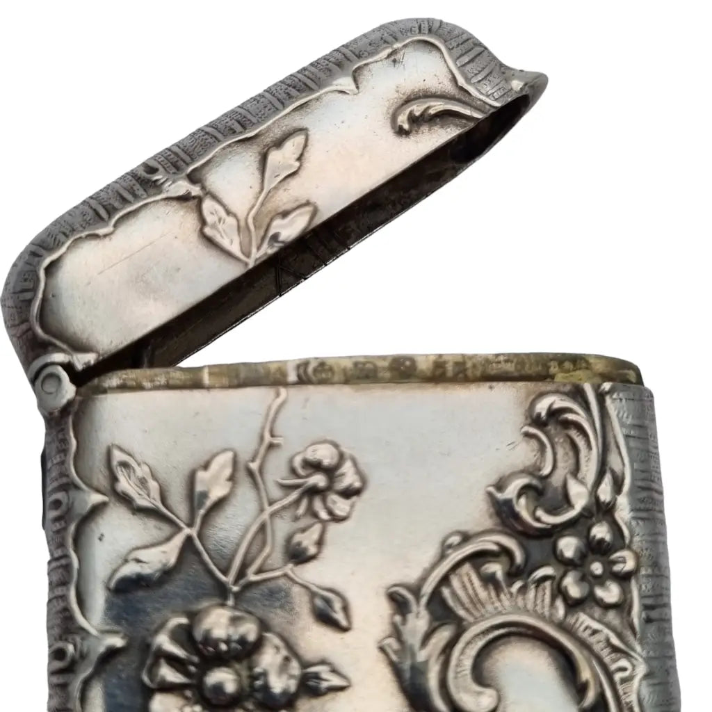 Antigua caja de cerillas art nouveau plata con decoración floral circa 1900.