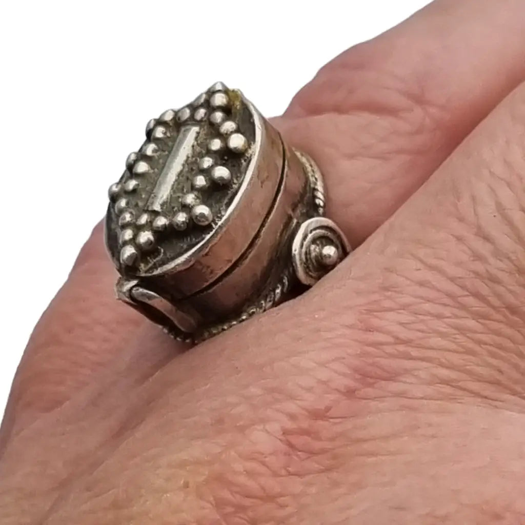 Anillo boho relicario de los años 70 caja plata étnica regalos vintage.