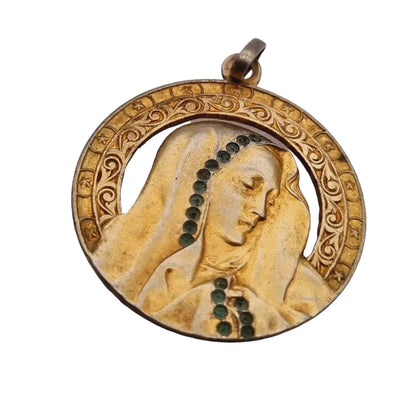 Medalla de la virgen art nouveau plata dorada 1900 joyería para regalar.