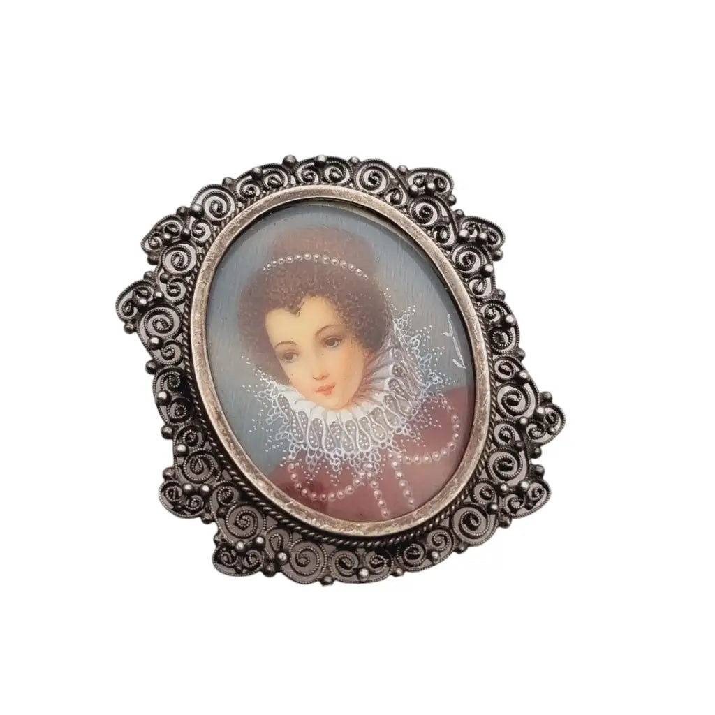 Broche victoriano con miniatura pintada a mano y filigrana de plata esterlina.