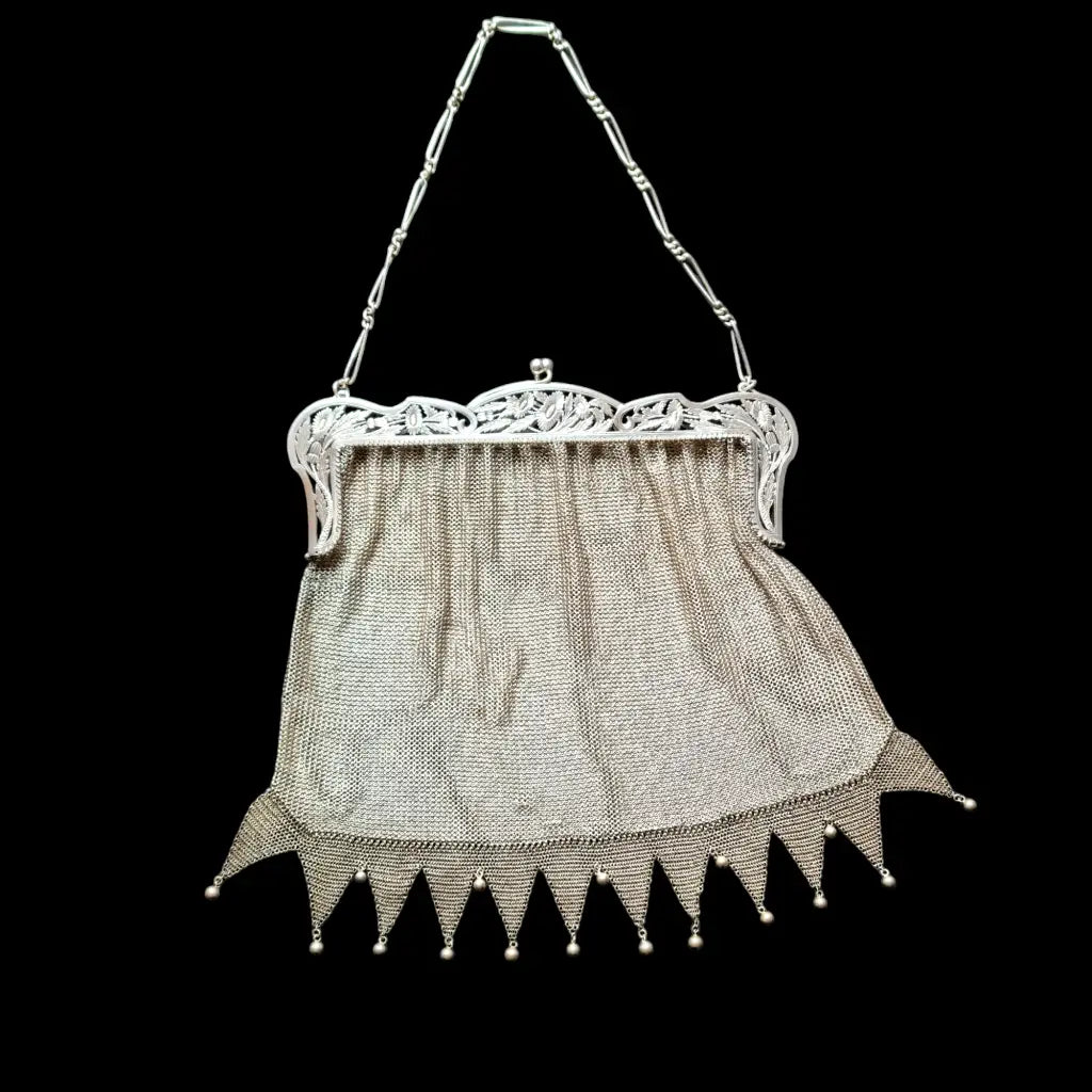 Bolso antiguo de malla plata art nouveau muy grande con 516 gramos 1900.