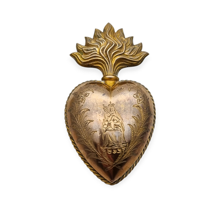 Exvoto mariano antiguo, corazón dorado de devoción, Francia probable, siglo XIX