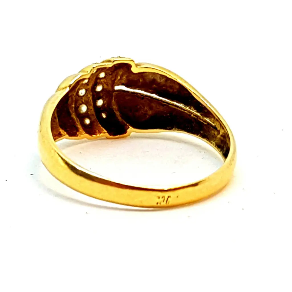 Anillo de oro antiguo. 18 kilates. Circa 1950. Talla 9 3/4