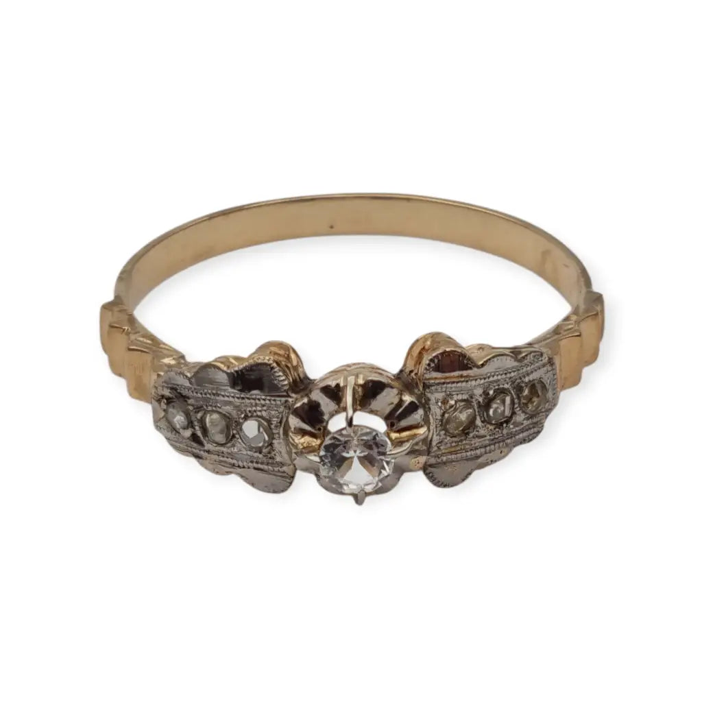 Anillo de oro art déco. 18 kt. Circa 1930. Talla 9 1/2