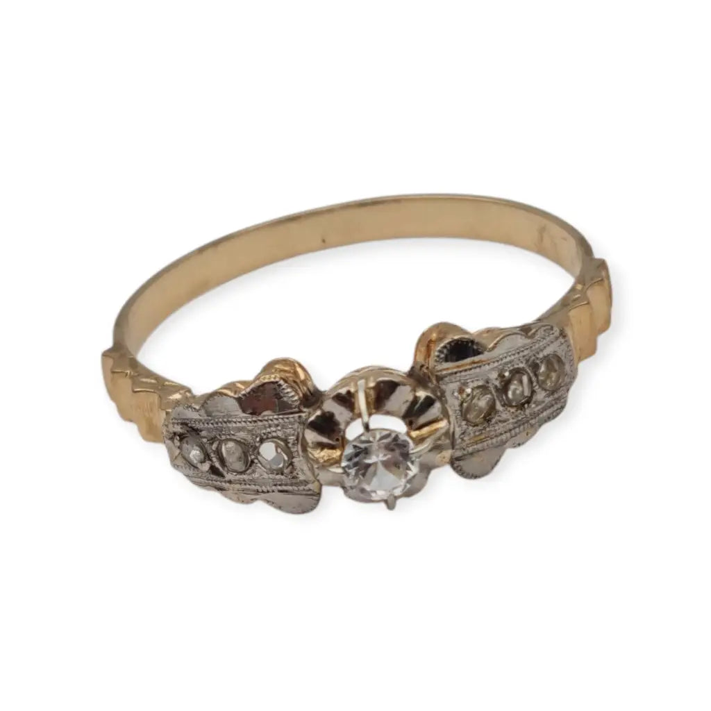 Anillo de oro art déco. 18 kt. Circa 1930. Talla 9 1/2