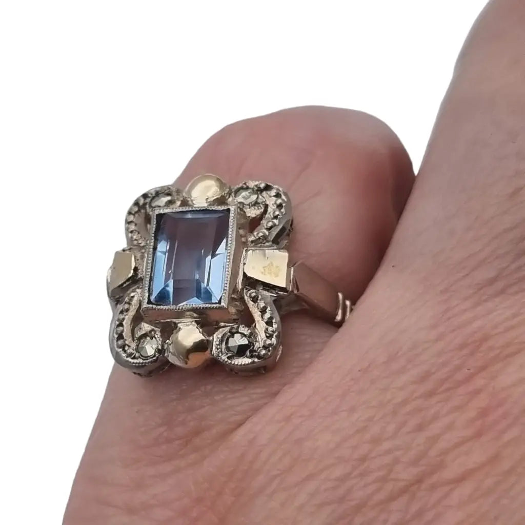 Anillo art deco de plata para mujer con símil azul aguamarina Circa 1940