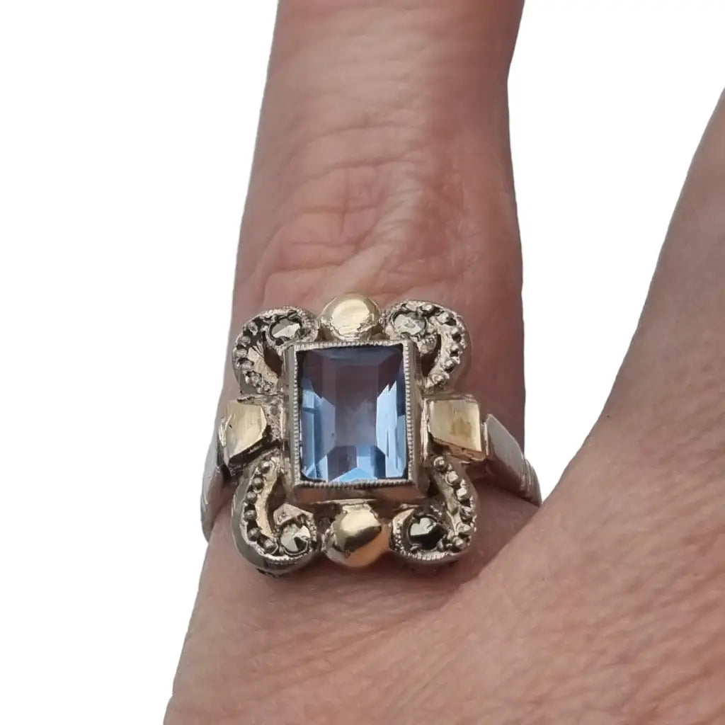 Anillo art deco de plata para mujer con símil azul aguamarina Circa 1940