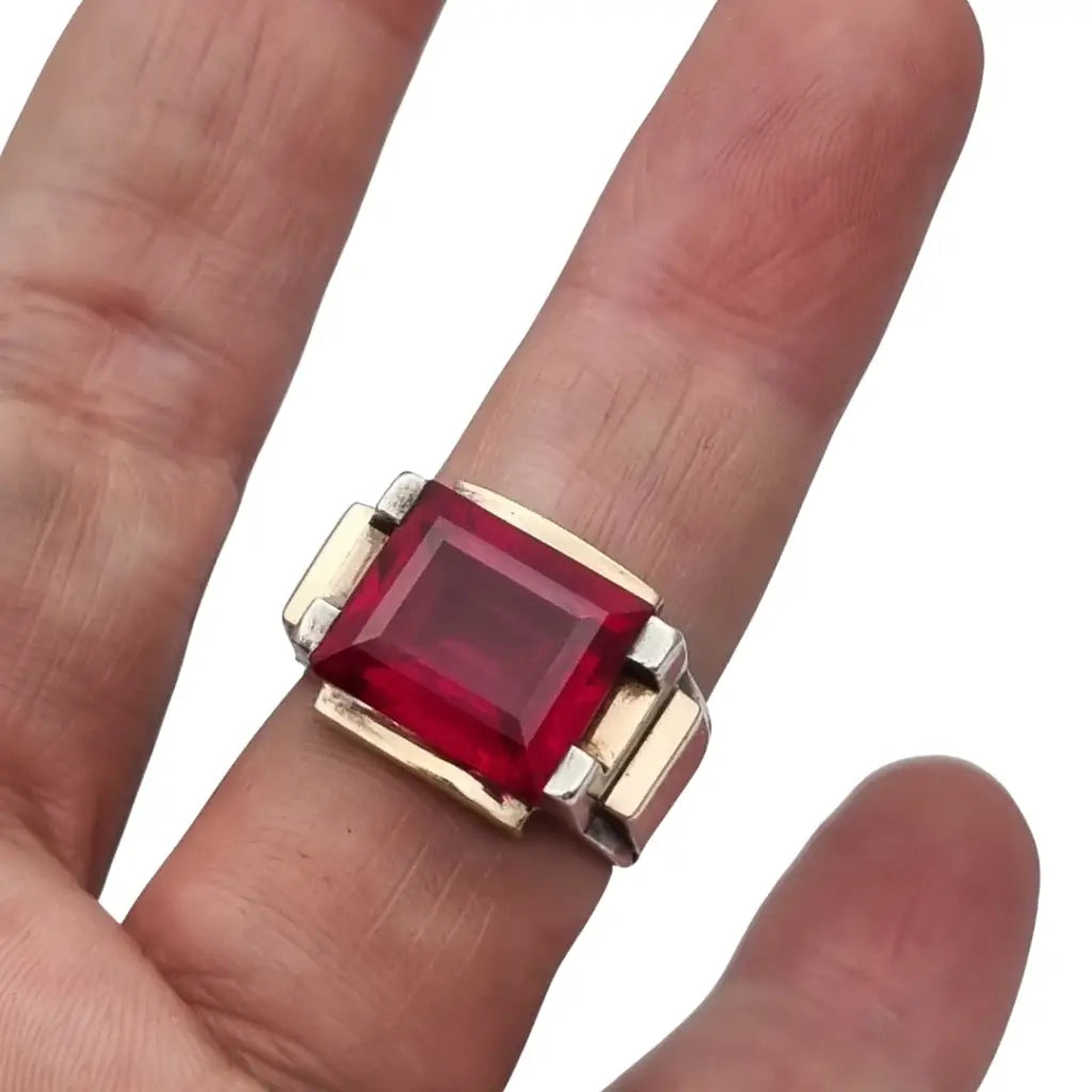 Anillo Art Decó francés años 30 en plata con vistas doradas y espinela rosa