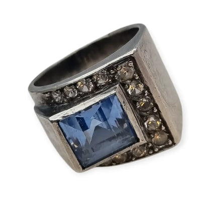 Anillo Art Déco de Plata con Topacio Azul y Zafiros Blancos Circa 1940-50.