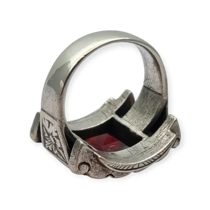 Anillo art déco de plata con vistas doradas y granate imitación décadas