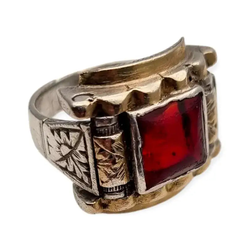Anillo art déco de plata con vistas doradas y granate imitación décadas