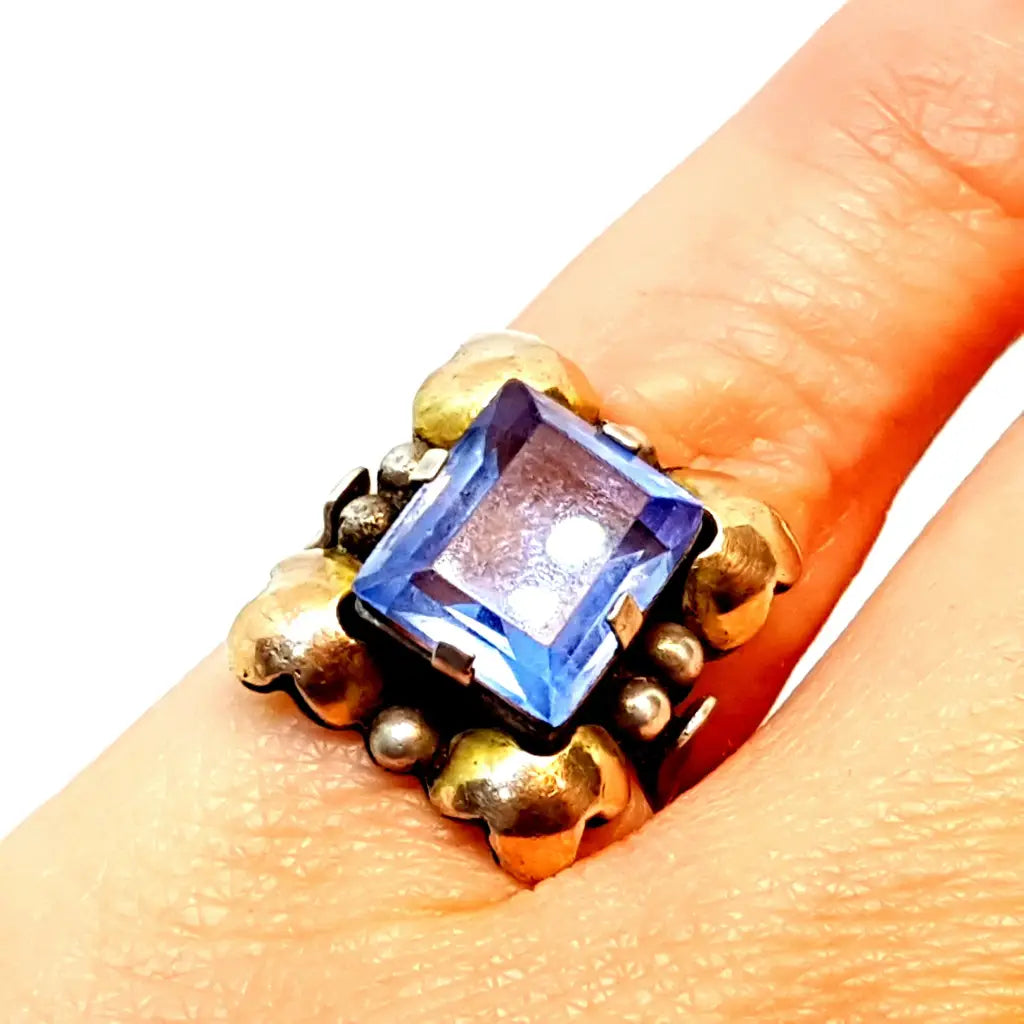 Anillo azul Art Deco de plata y oro joyería antigua 1940 con símil