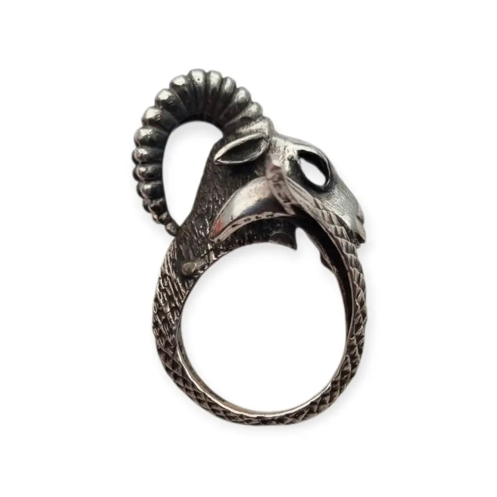 Anillo cabeza cabra y cola pez en plata 916 Capricornio estilo tribal zodiacal