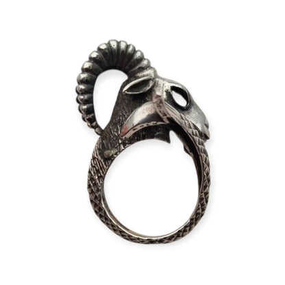 Anillo cabeza cabra y cola pez en plata 916 Capricornio estilo tribal zodiacal