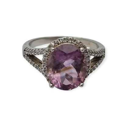 Anillo cóctel de plata 925 con amatista ovalada y halo circonitas diseño
