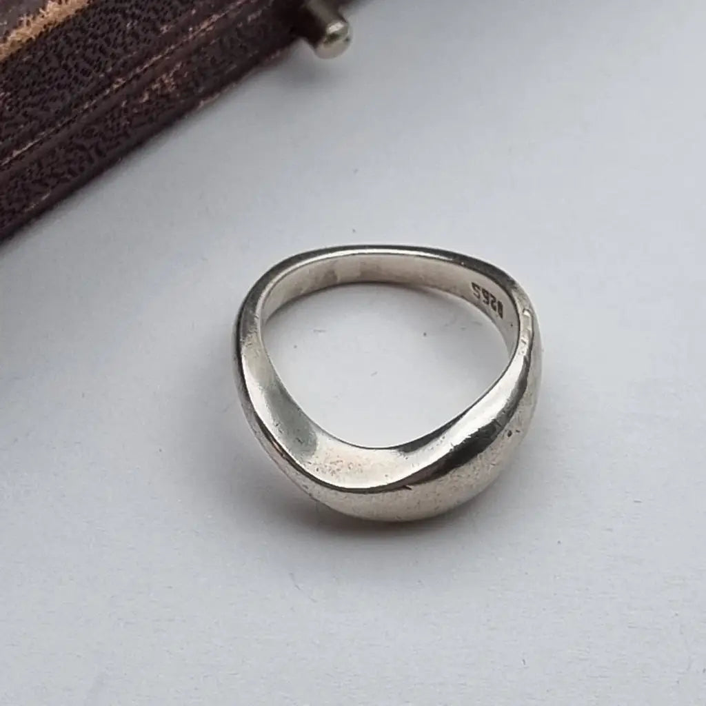 Anillo de diseño en plata ley anillo vintage joyería ondulada
